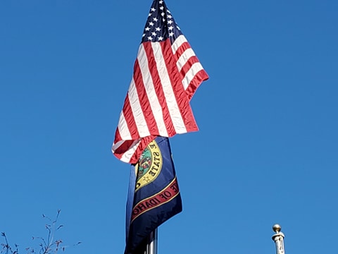 Idaho flag near the Oregon/California state line